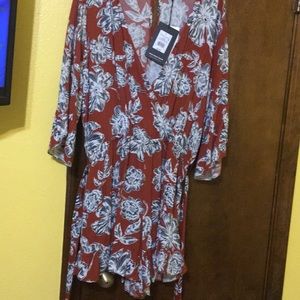 floral romper. NWT